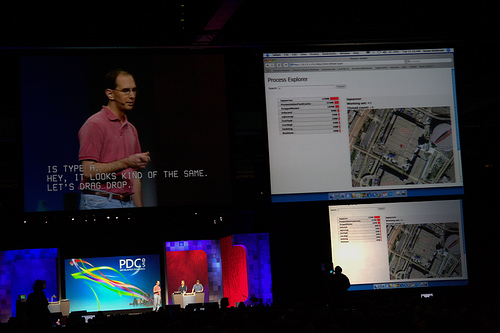 Scott Guthrie runs an Atlas application in Safari
